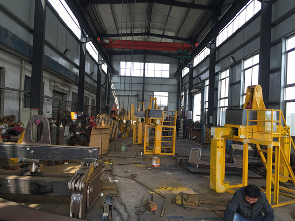 吊夹具车间