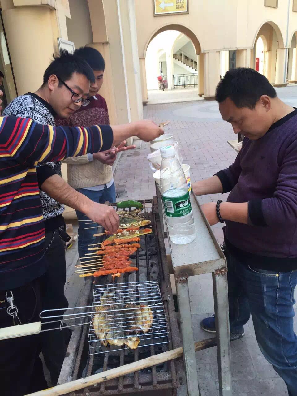 多彩的公司聚会