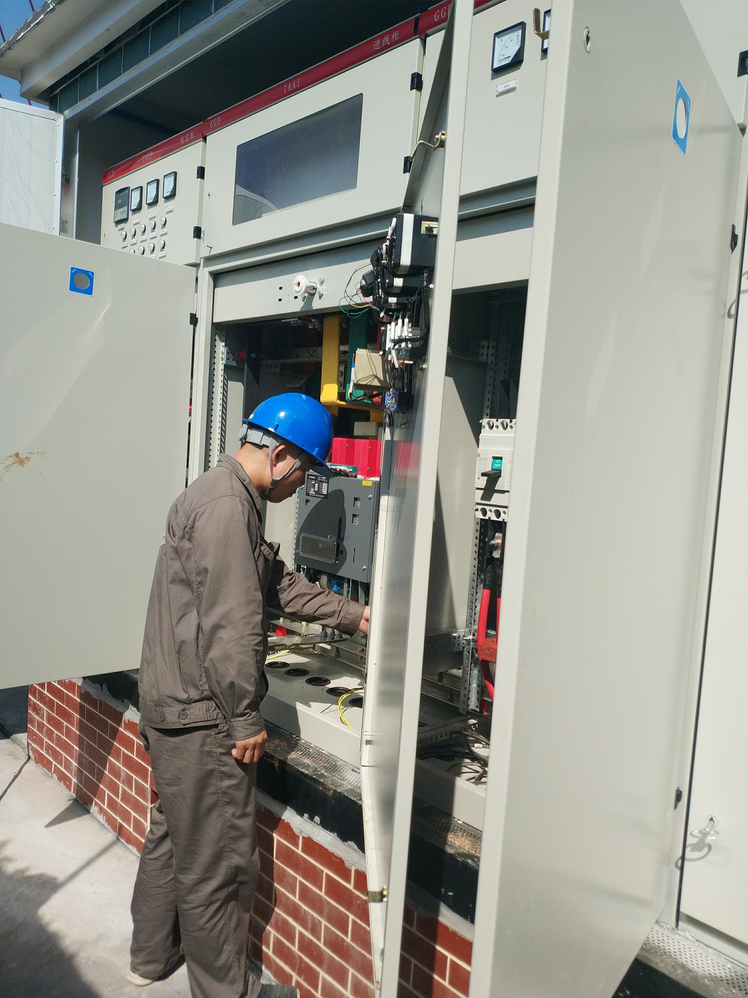 湖南银和瓷业有限公司送电作业现场----采集器调试（1）