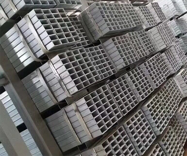 镀锌方管