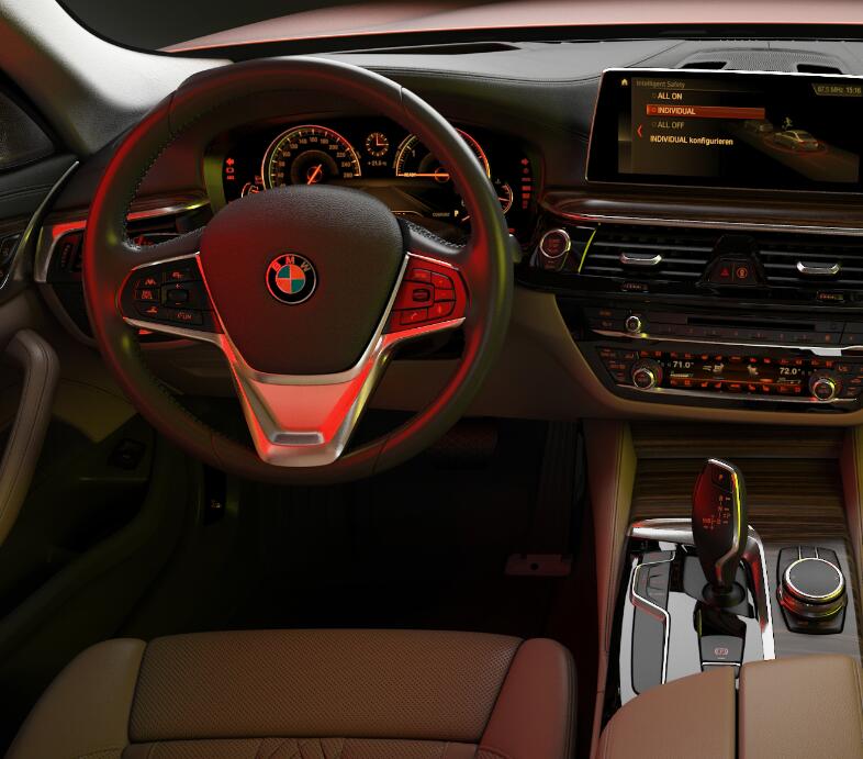 宝马540LI驾驶位全景图