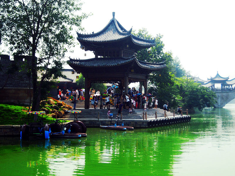 绿水小亭