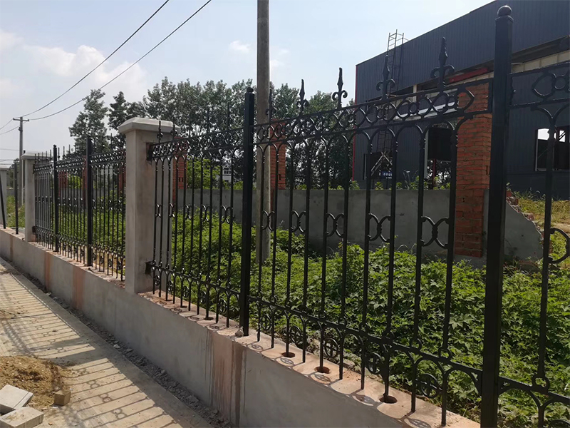 铸铁护栏