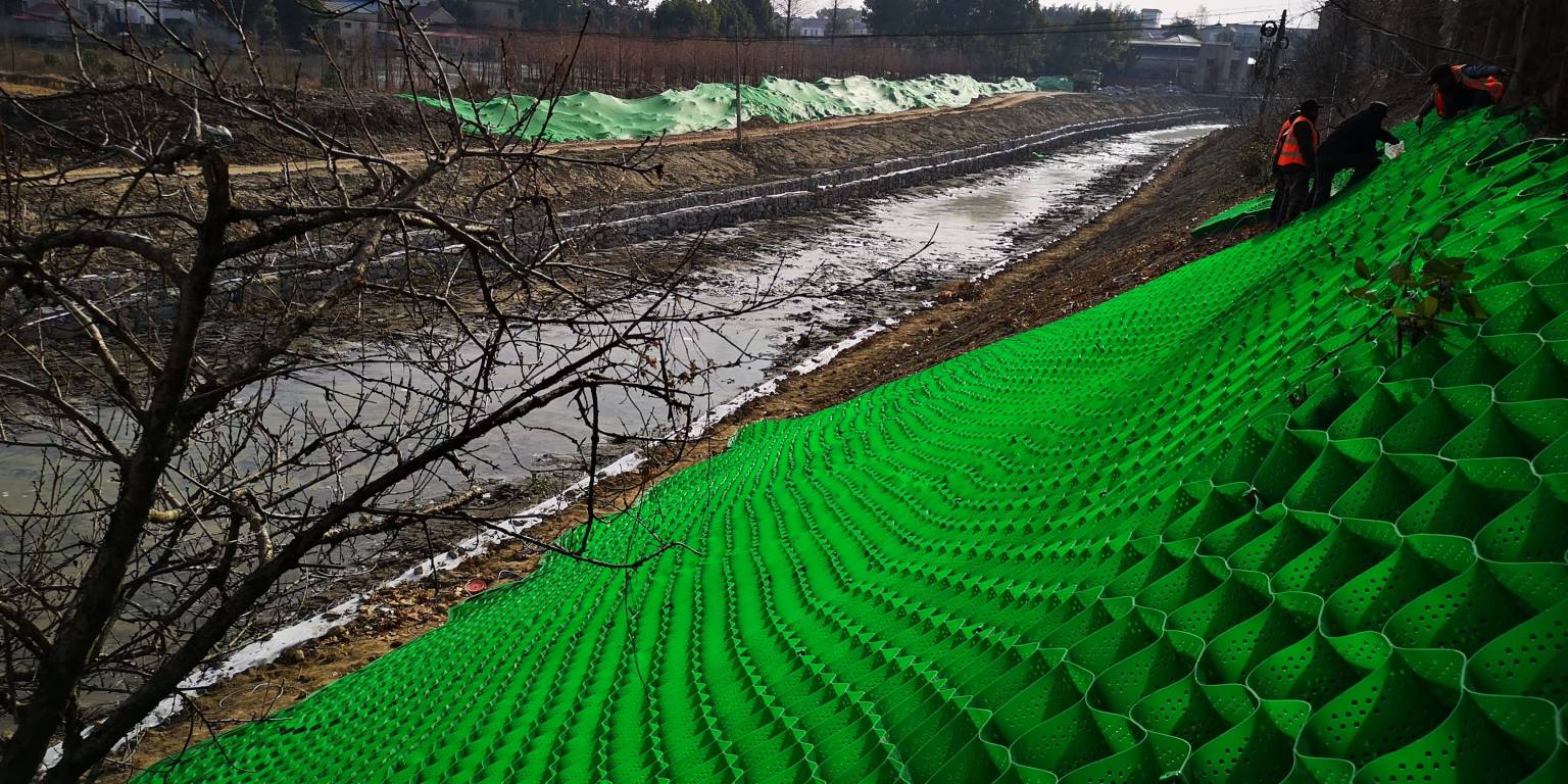 蜂格护坡系统施工图（七）