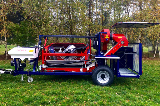 ​Jarek 5牵引半幅浆果收获机/Berry harvester