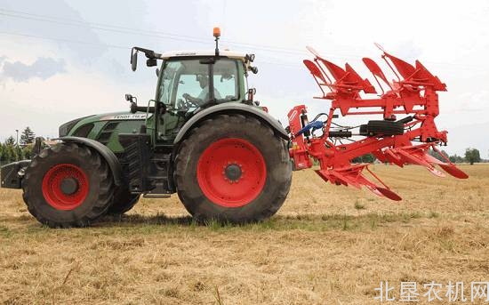 马斯奇奥LELIO 可折叠液压翻转犁