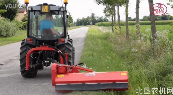 马斯奇奥 GIRAFFINA路边剪草设备
