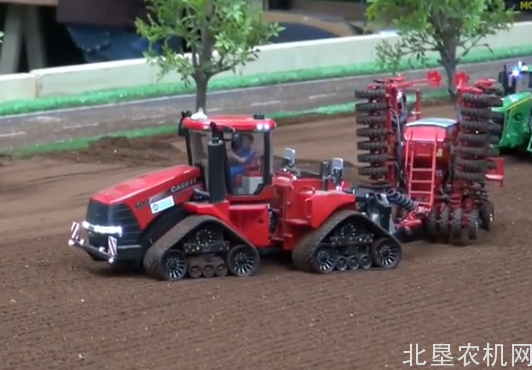 遥控拖拉机系列- 凯斯、约翰迪尔、克拉斯、芬特