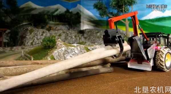 遥控拖拉机系列-约翰迪尔、万国事故