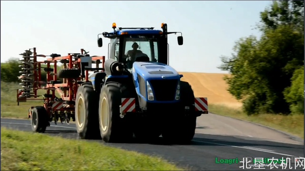 纽荷兰T9拖拉机配豪狮HORSCH联合整地机