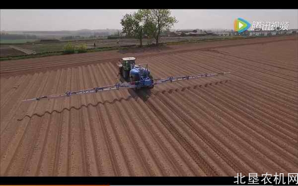 雷肯 Vega 12系列喷杆式喷药机