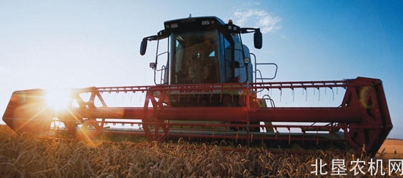 克拉斯Lexion和芬特 Vario联合作业