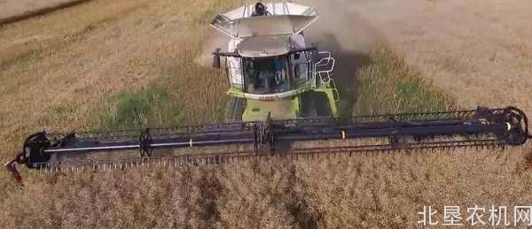 克拉斯780配麦克当13.70米割台