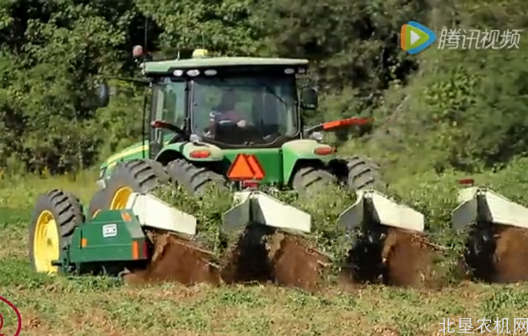 美国CMC花生收获机，哪有花生收哪里