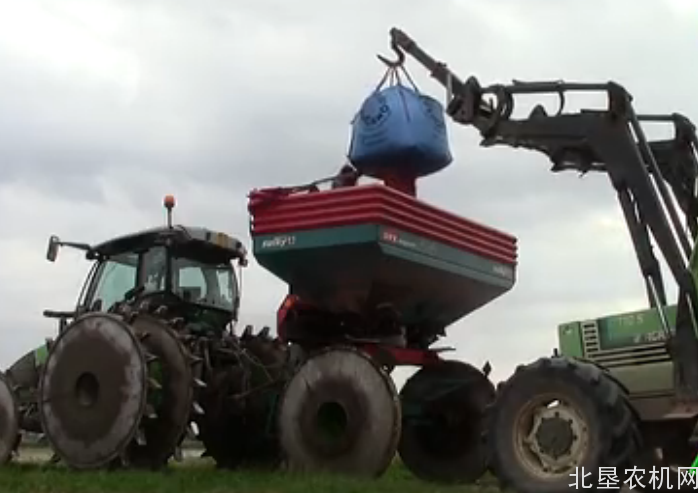 水稻撒播不是梦，铁脚大仙来帮忙