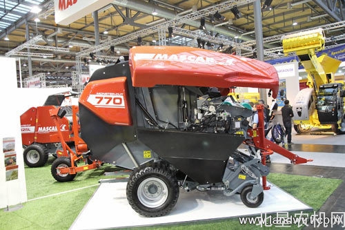 马斯卡Monster770打包机航拍画面