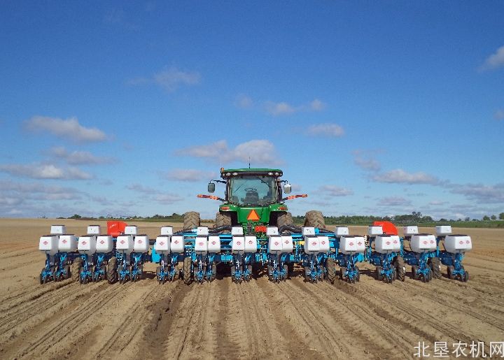 满胜高精度播种机播油菜籽