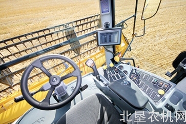 桑普Comia C12联合收获机