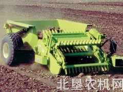 舒尔特石头归铺设备和捡石机