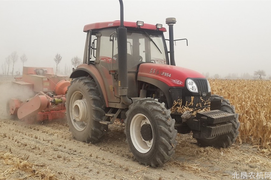 黑河市农机抱团解决农机化问题