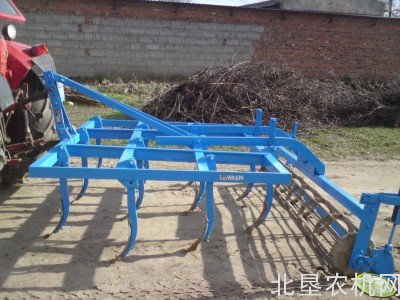 深松机的使用要点