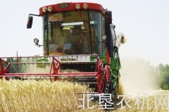 中国一拖：服务“三夏”我们在行动