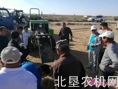 雷沃打捆机走俏内蒙古鄂尔多斯