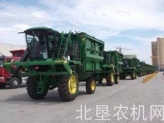 约翰迪尔佳木斯厂斩获484台9970摘棉机出口订单