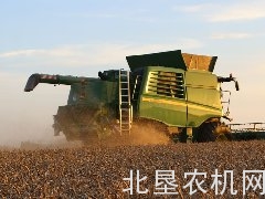 玉米收获机反弹 水稻插秧机下滑