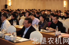 农机自动驾驶导航系统，前装好还是后装好