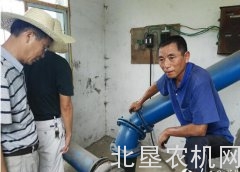 湖北旱情致816万亩农作物受灾 农机上阵保丰收