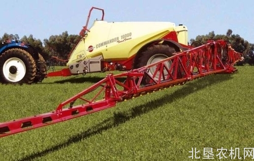 黑龙江政企合力推精准施药