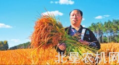 十位农机手与总书记“零距离”