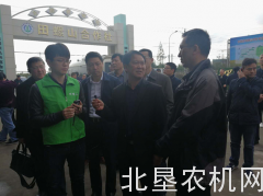 全国农机社会化服务提档升级关键在五个“围绕”