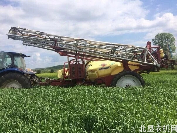 北斗应用让农业跃上“云端” 湖北安装北斗农机信息化终端8869台