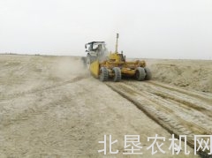 阿波斯智能大拖在南疆进行耐寒试验