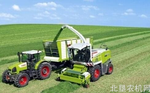 新农机网提醒，农机企业在2018年把握好三个要点就能实现弯道超车