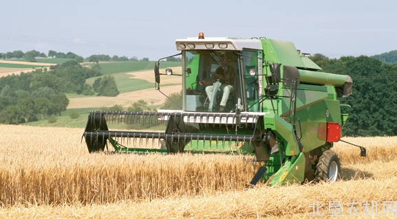 务川农业农村局开展农机、渔业、农产品质量安全检查