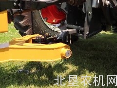 威猛割草机调节架自动挂接牵引装置