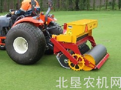 Vredo公司SUPERcompact系列草坪播种机