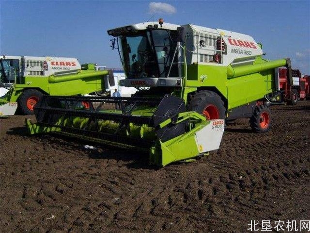 农机购买套路多，如何买到好农机，农场主给出妙招，的确很实用