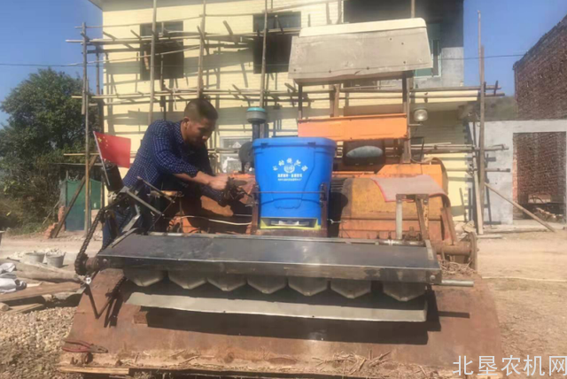 农机达人开创好生活——新湖南对郴州种粮大户实地采访侧记