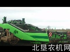 AVR公司土豆收获机2012