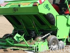 AVR公司Ceres400系列土豆种植机