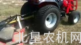 东洋公司T353 HST拖拉机配剪草机