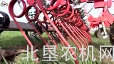 纽荷兰拖拉机配中耕机作业