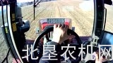 凯斯620拖拉机配固态肥抛洒车作业视频