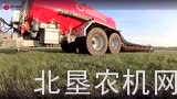 斯太尔拖拉机牵引泥浆罐车作业