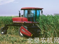 麦克唐M150割晒机作业