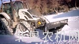 维美德拖拉机用于清雪作业